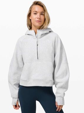 Lululemon Scuba Oversized 1/2 Zip Hoodie
Heathered Core Ultra Light Grey XS/S